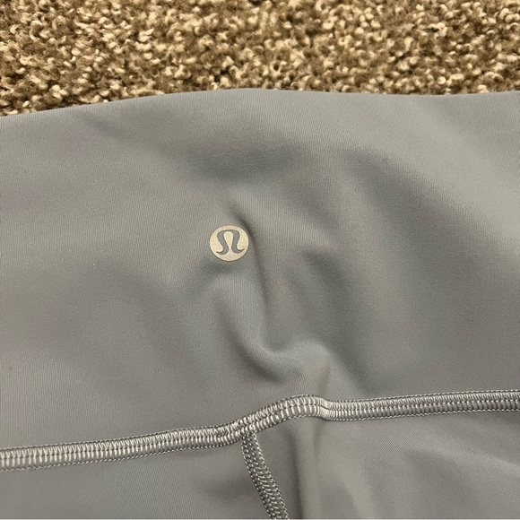 Lululemon Wunder Train High-Rise Tight 21” crop - Picture 3 of 4